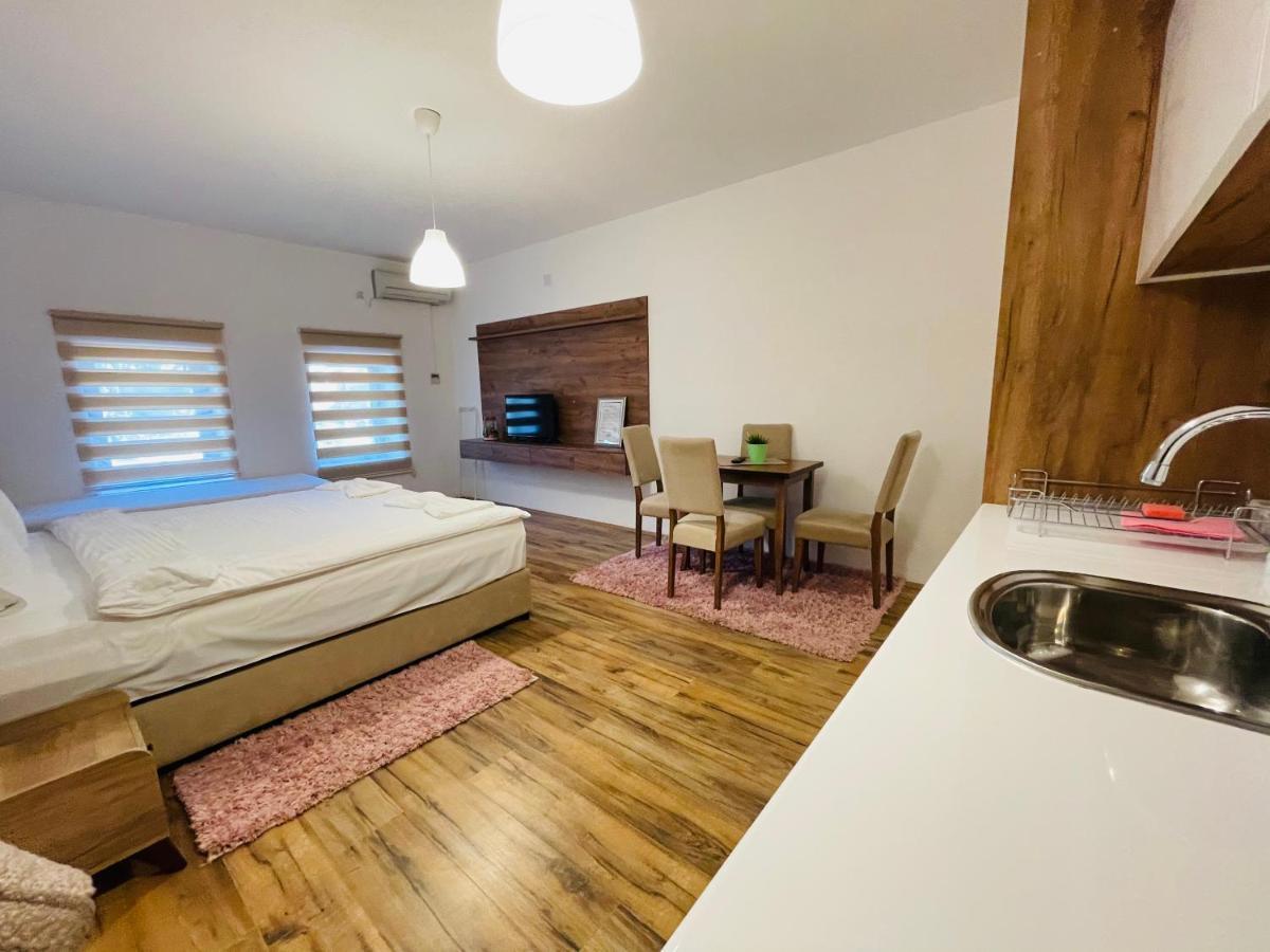 Fuk-Tak Apartmani&Restoran Dojran Luaran gambar
