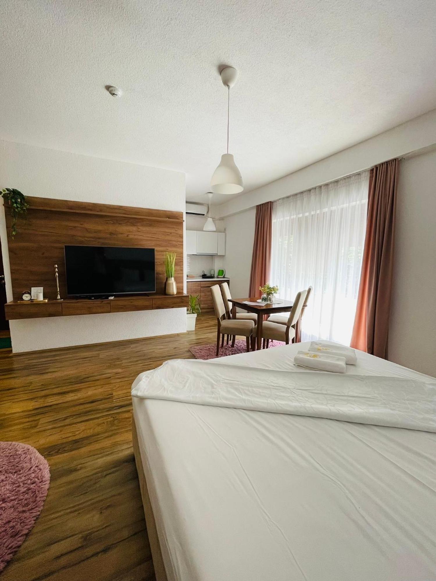 Fuk-Tak Apartmani&Restoran Dojran Luaran gambar
